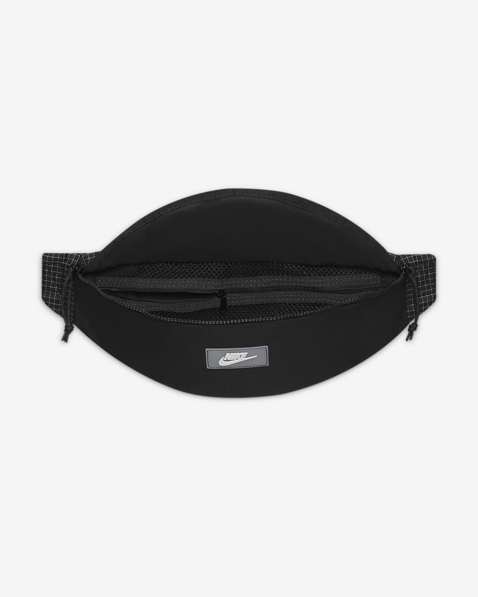 Nike Sportswear Heritage Hip Pack 3L